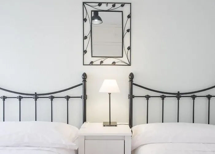 Apartment El Rincon De Cortes - Living Toledo