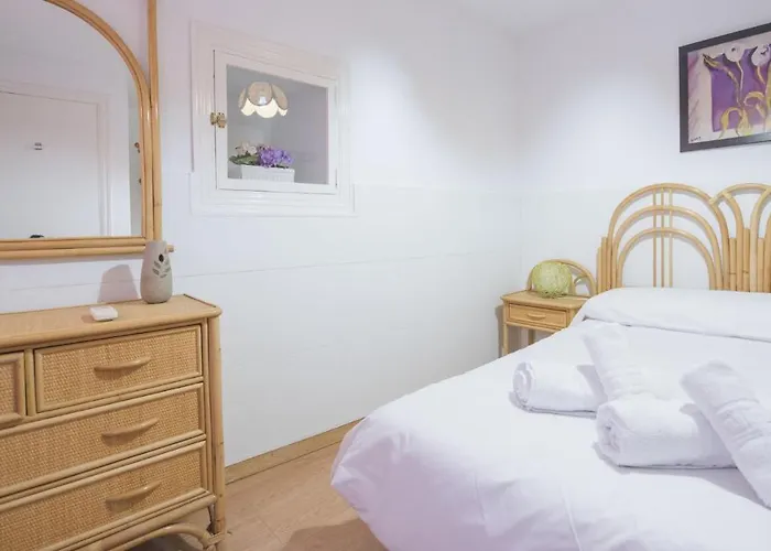 El Rincon De Cortes - Living Apartman *